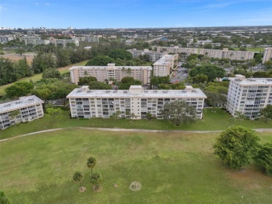 Welcome to your dream condo in the heart of Pompano Beach! This on Palm-Aire Country Club and Resort - Palms in Florida - for sale on GolfHomes.com, golf home, golf lot