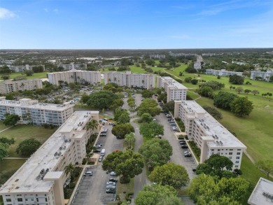 Welcome to your dream condo in the heart of Pompano Beach! This on Palm-Aire Country Club and Resort - Palms in Florida - for sale on GolfHomes.com, golf home, golf lot