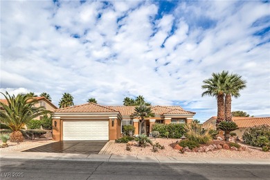 This Summerlin single family home in Sun City boasts an on Highland Falls Golf Club in Nevada - for sale on GolfHomes.com, golf home, golf lot