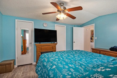 Welcome to this well-maintained 2 bedroom, 2 bathroom home in on Indian Wells Golf Course in South Carolina - for sale on GolfHomes.com, golf home, golf lot