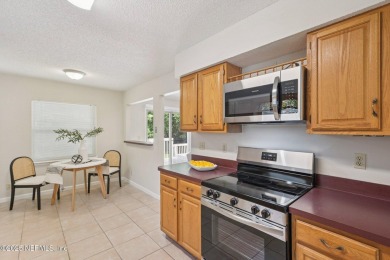 Welcome to this beautifully maintained 3-bedroom, 2-bathroom on Bent Creek Golf Course in Florida - for sale on GolfHomes.com, golf home, golf lot