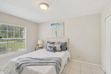 Welcome to this beautifully maintained 3-bedroom, 2-bathroom on Bent Creek Golf Course in Florida - for sale on GolfHomes.com, golf home, golf lot