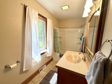 NORTH END COLONIAL IN THE PRESTIGIOUS EDGEWOOD NEIGHBORHOOD on Hailwood Golf Club in Pennsylvania - for sale on GolfHomes.com, golf home, golf lot