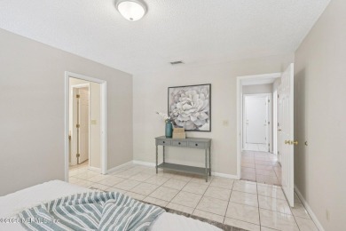 Welcome to this beautifully maintained 3-bedroom, 2-bathroom on Bent Creek Golf Course in Florida - for sale on GolfHomes.com, golf home, golf lot