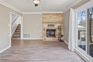 Newer metal roof, gutters & downspouts, newer vinyl siding on Indian Rock Golf Club in Missouri - for sale on GolfHomes.com, golf home, golf lot