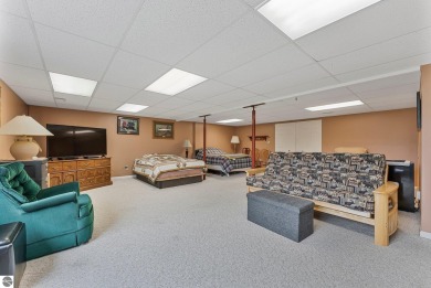 An almost 2000 sq foot condo, consisting of 2 floors and awesome on Crown Golf Course in Michigan - for sale on GolfHomes.com, golf home, golf lot