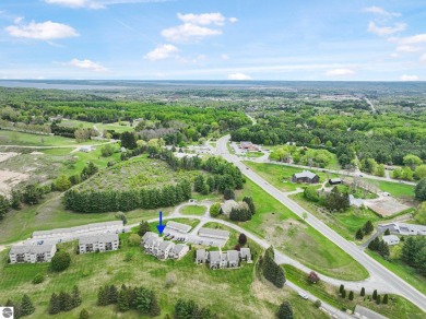 An almost 2000 sq foot condo, consisting of 2 floors and awesome on Crown Golf Course in Michigan - for sale on GolfHomes.com, golf home, golf lot