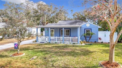 Under contract-accepting backup offers. SELLER SAYS SELL! on The Dunedin Country Club in Florida - for sale on GolfHomes.com, golf home, golf lot