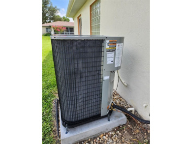 **** BRAND NEW HVAC SYSTEM JUST INSTALLED 6/27/2025! VERY on Royal Oaks Golf Club in Florida - for sale on GolfHomes.com, golf home, golf lot