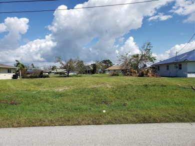 Beautiful vacant lot with canal access.  Save thousands $$ on on Rotonda Golf and Country Club The Palms Course in Florida - for sale on GolfHomes.com, golf home, golf lot