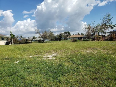Beautiful vacant lot with canal access.  Save thousands $$ on on Rotonda Golf and Country Club The Palms Course in Florida - for sale on GolfHomes.com, golf home, golf lot