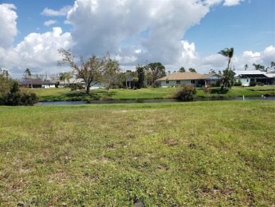 Beautiful vacant lot with canal access.  Save thousands $$ on on Rotonda Golf and Country Club The Palms Course in Florida - for sale on GolfHomes.com, golf home, golf lot