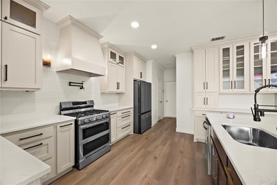 If you're looking for a contemporary, soft spoken luxury on Woodbridge Golf Club in Texas - for sale on GolfHomes.com, golf home, golf lot