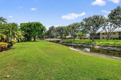Move-In Ready Villa in Hunters Run!Step into your dream home in on Hunters Run Golf and Country Club in Florida - for sale on GolfHomes.com, golf home, golf lot