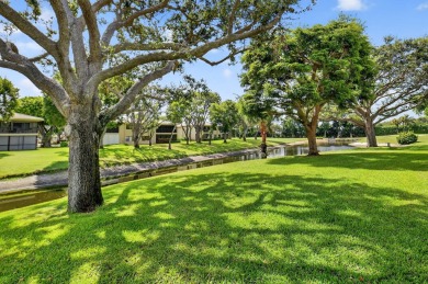 Move-In Ready Villa in Hunters Run!Step into your dream home in on Hunters Run Golf and Country Club in Florida - for sale on GolfHomes.com, golf home, golf lot