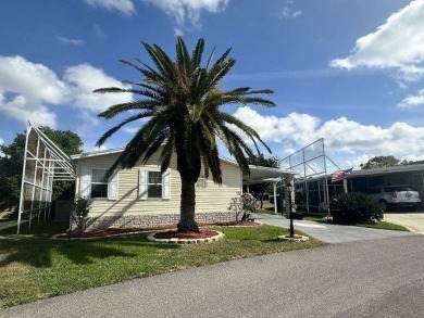 Reduced to $139,900  This spacious 2000 Jacobsen home offers on Four Lakes Golf Club in Florida - for sale on GolfHomes.com, golf home, golf lot