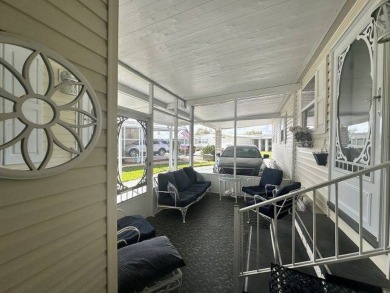 Reduced to $139,900  This spacious 2000 Jacobsen home offers on Four Lakes Golf Club in Florida - for sale on GolfHomes.com, golf home, golf lot