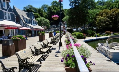 Lake Mohawk Living at Whipporwill Estates - Inside the Gates on Lake Mohawk Golf Club in New Jersey - for sale on GolfHomes.com, golf home, golf lot
