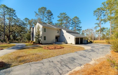 This isn't just a house, it's a statement! Tour this beautiful on Valdosta Country Club in Georgia - for sale on GolfHomes.com, golf home, golf lot