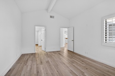 This 2 bed 3 bath home in the heart of the The Lakes Country on The Lakes Country Club in California - for sale on GolfHomes.com, golf home, golf lot