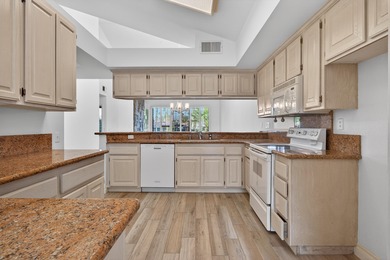 This 2 bed 3 bath home in the heart of the The Lakes Country on The Lakes Country Club in California - for sale on GolfHomes.com, golf home, golf lot