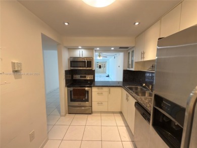 Spacious 2bedrooms and 2 full bathrooms at heart of Aventura,The on Turnberry Isle Resort and Club in Florida - for sale on GolfHomes.com, golf home, golf lot