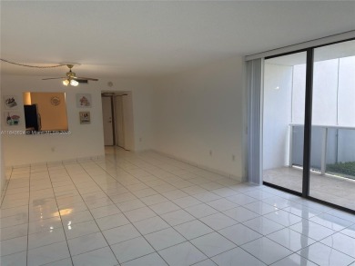 Spacious 2bedrooms and 2 full bathrooms at heart of Aventura,The on Turnberry Isle Resort and Club in Florida - for sale on GolfHomes.com, golf home, golf lot