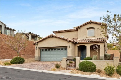 WOW! PERFECT 4 BED 4 BATH 2-STORY HOME LOCATED IN LAKE LAS on Falls Golf Course in Nevada - for sale on GolfHomes.com, golf home, golf lot