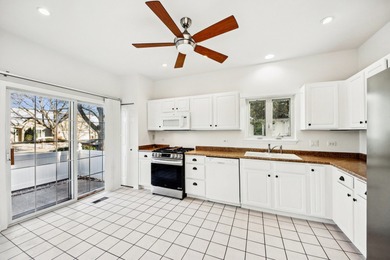 Set in the highly sought-after Carillon community, this on The Links at Carillon in Illinois - for sale on GolfHomes.com, golf home, golf lot