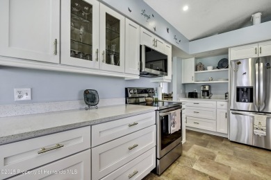 Welcome to this beautifully maintained 3-bedroom, 2-bathroom on Timber Pines Golf Course in Florida - for sale on GolfHomes.com, golf home, golf lot