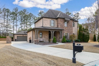 Beautiful Ballantrae home on the golf course! This 4BR, 3.5BA & on Ballantrae Golf Club in Alabama - for sale on GolfHomes.com, golf home, golf lot