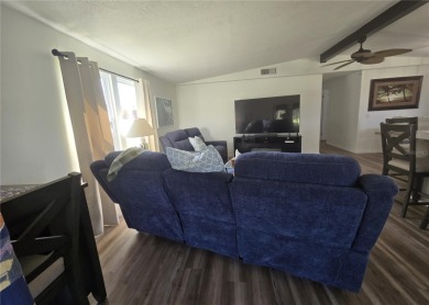 Fully renovated home in Zellwood Station, 2 bedrooms, 2 baths on Zellwood Station Country Club in Florida - for sale on GolfHomes.com, golf home, golf lot