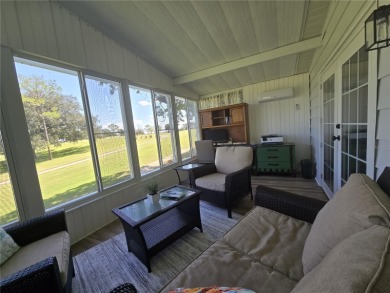 Fully renovated home in Zellwood Station, 2 bedrooms, 2 baths on Zellwood Station Country Club in Florida - for sale on GolfHomes.com, golf home, golf lot