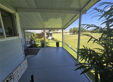 Fully renovated home in Zellwood Station, 2 bedrooms, 2 baths on Zellwood Station Country Club in Florida - for sale on GolfHomes.com, golf home, golf lot