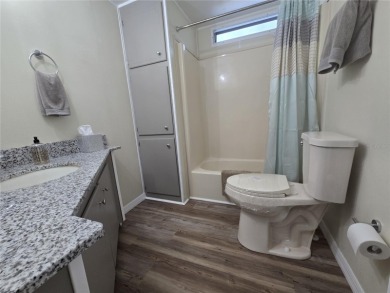 Fully renovated home in Zellwood Station, 2 bedrooms, 2 baths on Zellwood Station Country Club in Florida - for sale on GolfHomes.com, golf home, golf lot
