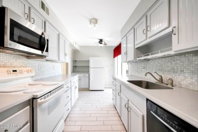 Check Out This Super Clean And Move-In Ready 2 Bed, 2 Bath Home on Sun City-Willow Creek / Willow Brook  in Arizona - for sale on GolfHomes.com, golf home, golf lot