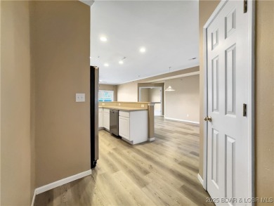 Sellers will consider all offers. Easy entry, just 9 steps down on The Club At Old Kinderhook in Missouri - for sale on GolfHomes.com, golf home, golf lot
