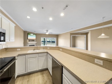 Sellers will consider all offers. Easy entry, just 9 steps down on The Club At Old Kinderhook in Missouri - for sale on GolfHomes.com, golf home, golf lot