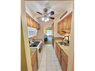 2 story, 2 bed, 1.5 bath townhouse condo with basement and on Plum Brook Golf Club in Michigan - for sale on GolfHomes.com, golf home, golf lot