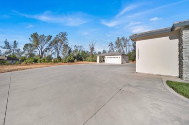 This stunning 2,790 sq ft home, built in 2022, blends elegance on The Golf Club Tierra Oaks in California - for sale on GolfHomes.com, golf home, golf lot