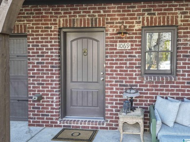 INVERNESS COVE AWAITS YOU!  THIS AMAZING 3 BEDROOM/2.5 BATH on Inverness Country Club in Alabama - for sale on GolfHomes.com, golf home, golf lot