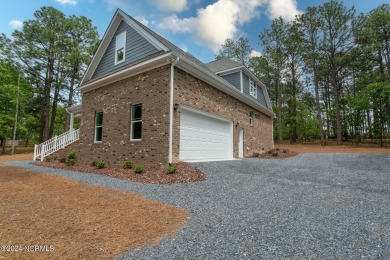 Beautiful new construction in desirable Seven Lakes West offers on Beacon Ridge Golf and Country Club in North Carolina - for sale on GolfHomes.com, golf home, golf lot