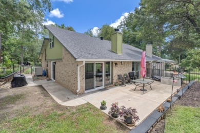 Townhome with sweeping golf course view SOLD on Holly Lake Ranch Golf Club in Texas - for sale on GolfHomes.com, golf home, golf lot