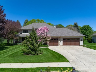*OPEN HOUSE*  SUN.   6/15/25  2-4PM Meticulously maintained and on The Moors Golf Club in Michigan - for sale on GolfHomes.com, golf home, golf lot