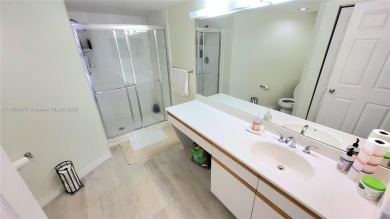 Bright and spacious 2BD/2BA unit  on the 25th Floor with 2 on Turnberry Isle Resort and Club in Florida - for sale on GolfHomes.com, golf home, golf lot