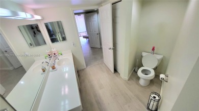 Bright and spacious 2BD/2BA unit  on the 25th Floor with 2 on Turnberry Isle Resort and Club in Florida - for sale on GolfHomes.com, golf home, golf lot