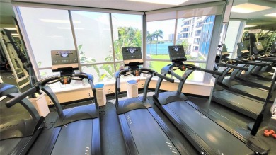 Bright and spacious 2BD/2BA unit  on the 25th Floor with 2 on Turnberry Isle Resort and Club in Florida - for sale on GolfHomes.com, golf home, golf lot