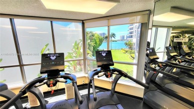 Bright and spacious 2BD/2BA unit  on the 25th Floor with 2 on Turnberry Isle Resort and Club in Florida - for sale on GolfHomes.com, golf home, golf lot