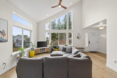 Clean, newer, contemporary home in prestigious MeadowCreek Golf on Meadowcreek Golf Resort in Idaho - for sale on GolfHomes.com, golf home, golf lot