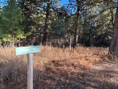 COUNTRY CLUB ESTATES LOT IN CASCADE! Highly sought after Country on Cascade Golf Course in Idaho - for sale on GolfHomes.com, golf home, golf lot